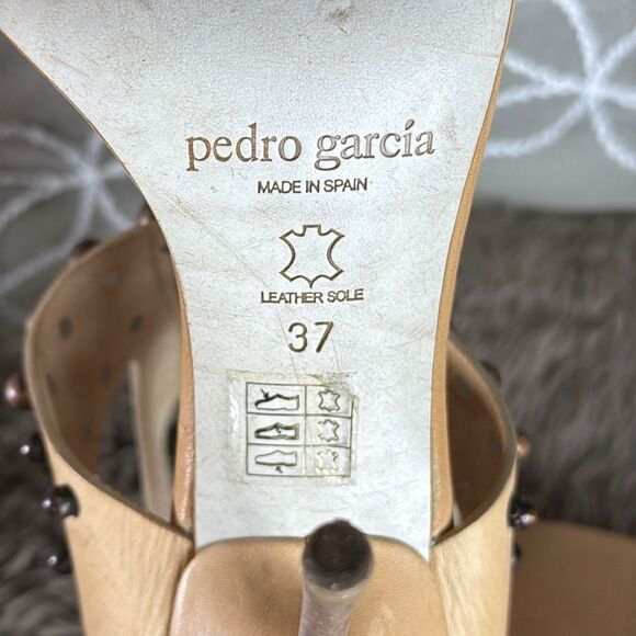(Z) Pedro Garcia Ankle Strap Leather Studded Sandals, Size 37/6.5 US - Picture 14 of 14